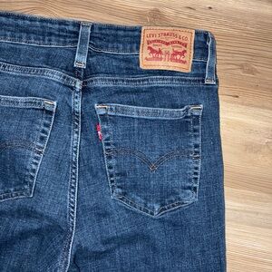 Woman’s Classic Levi 725 High Rise Bootcut Jeans Size 13 Waist